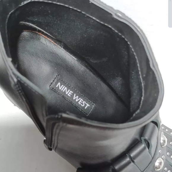 Nine West Qamile Black Leather Booties Studded Fringe Side Zipper Size 7M - Picture 9 of 10